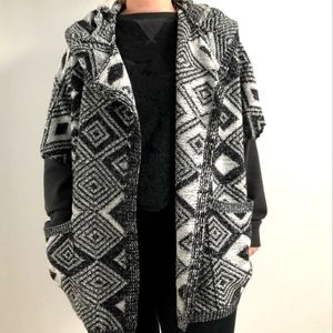 FYLO London Oversized Open Front Cardigan Sweater Poncho Geo Size Med